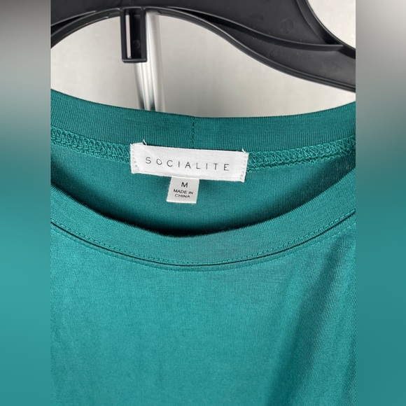 Socialite Long Sleeve Blue Wrap Dress Size Medium NWT - Picture 3 of 10